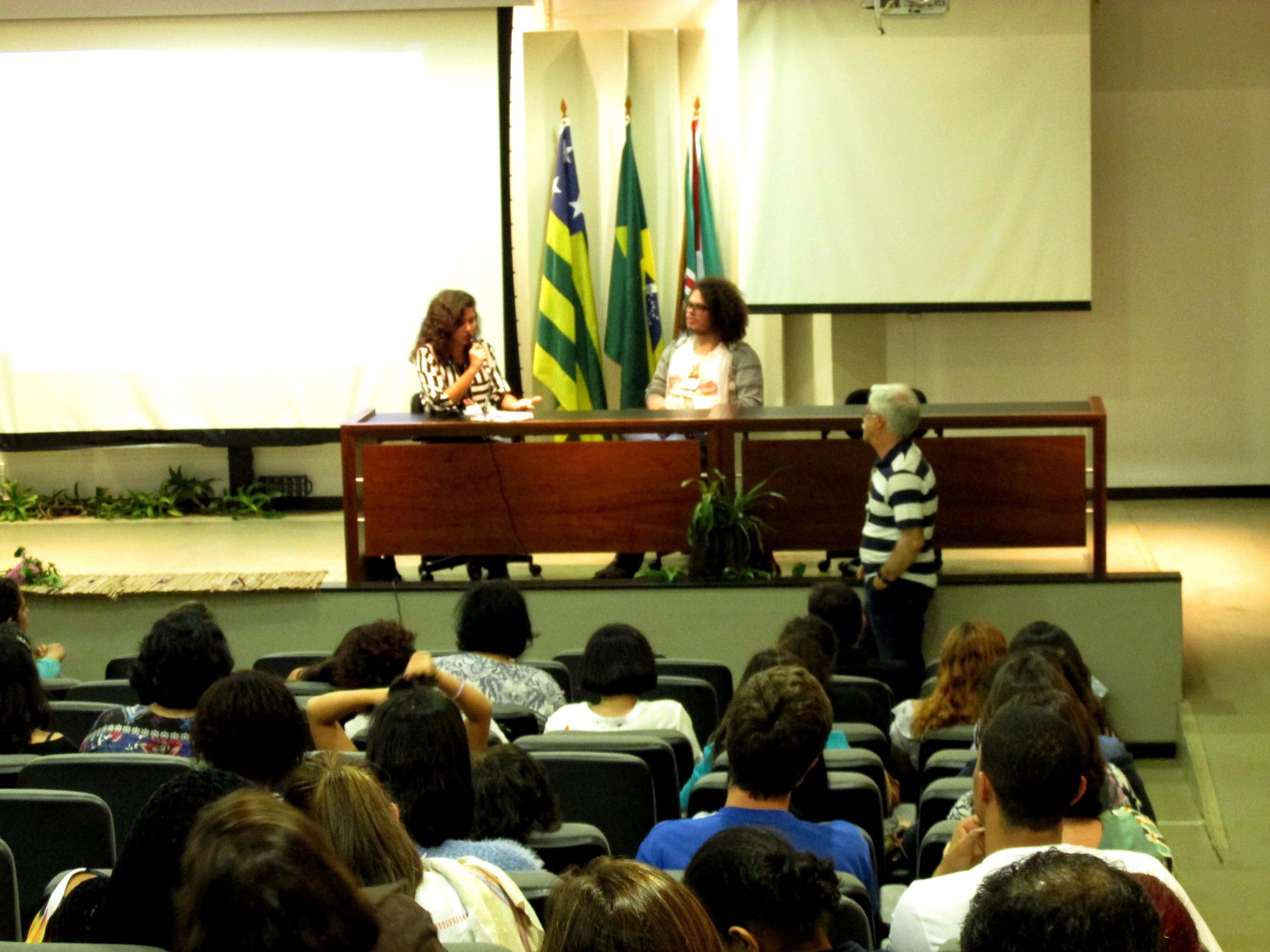 Conferência do professor José Pacheco, da Escola da Ponte.